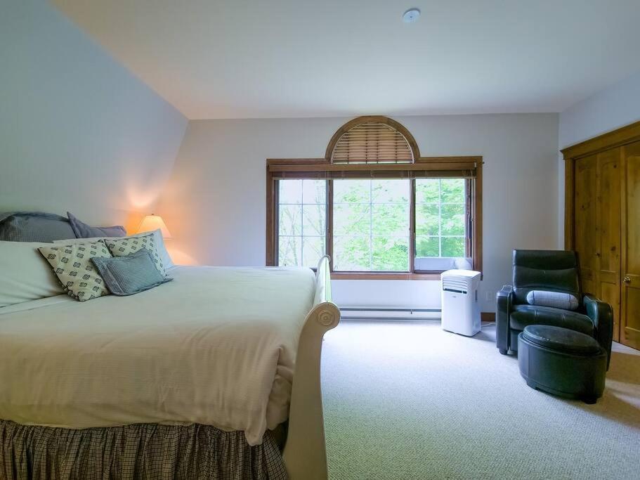 Апартаменты Tremblant Prestige - Manoir 108-2 Мон-Трамблан Экстерьер фото